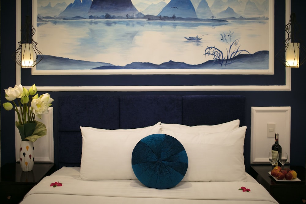 Standard Double Room, 1 Queen Bed, No Windows photo 3