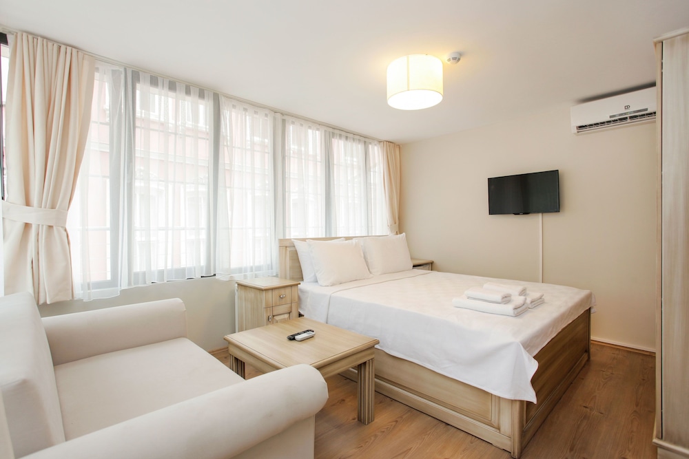 Double Suite with Terrace photo 2