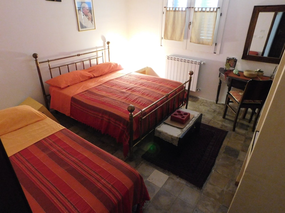 Family Triple Room, Accessible, Garden View photo 3