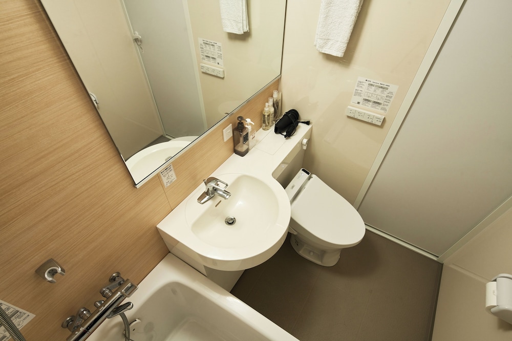 Superior Room, Non Smoking (with Car Rental) - Photo 4