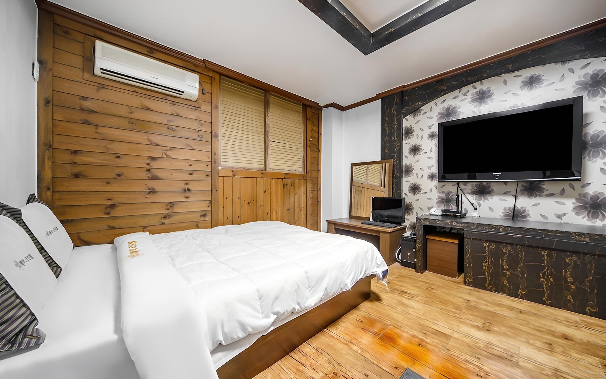 Room (40m Pension Room) - Photo 7