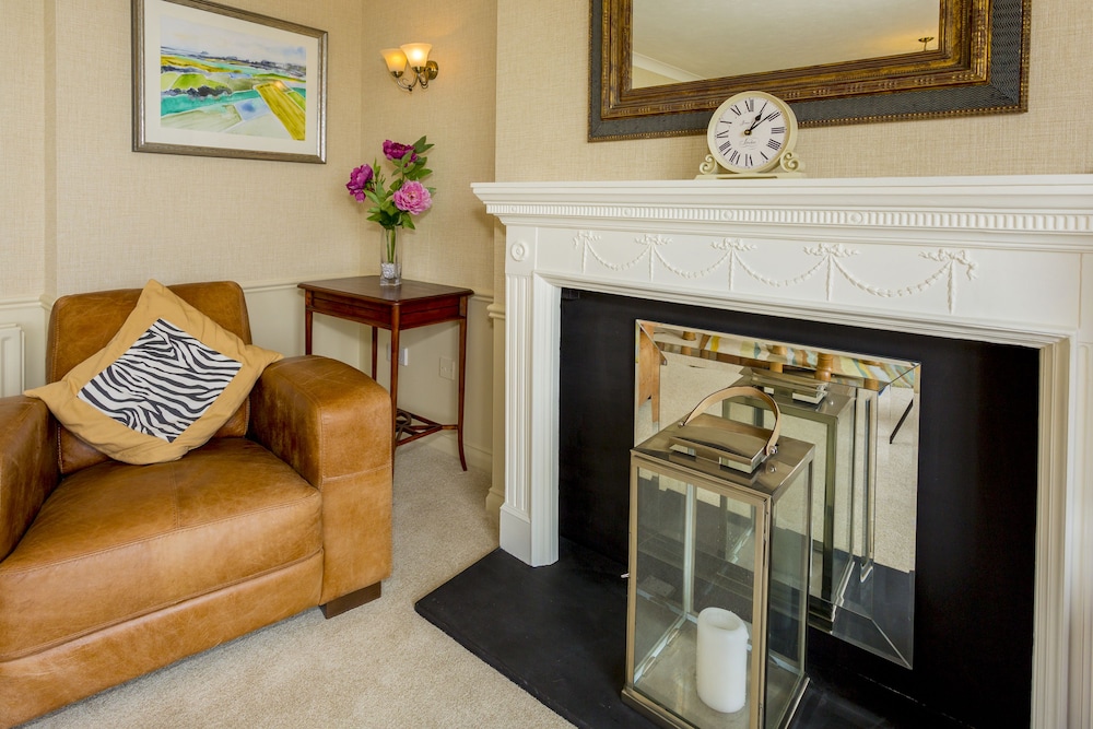 Suite, Multiple Beds, Balcony, Sea View (Penthouse) - Photo 9
