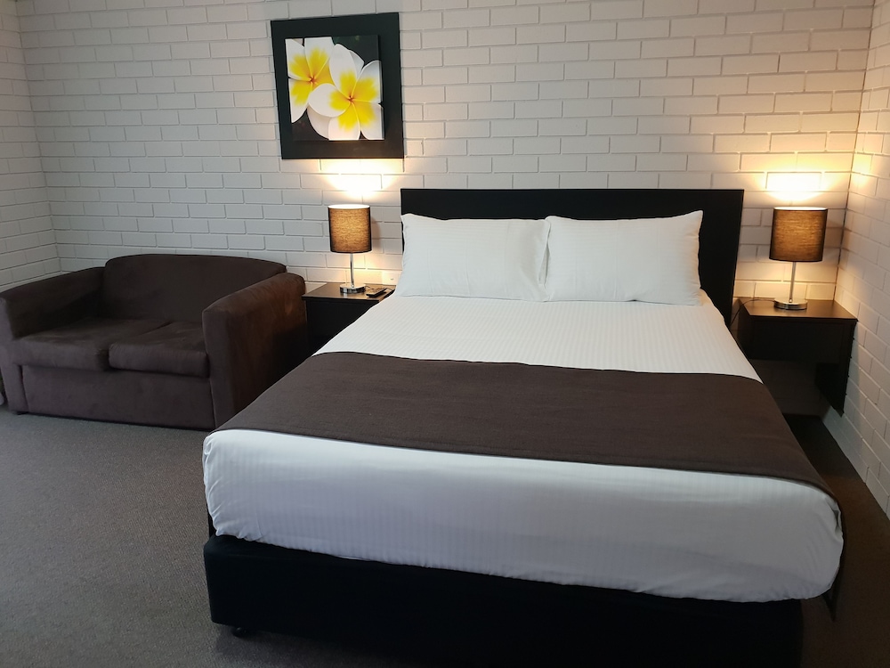 Standard Room, Balcony (Queen Room) photo 1