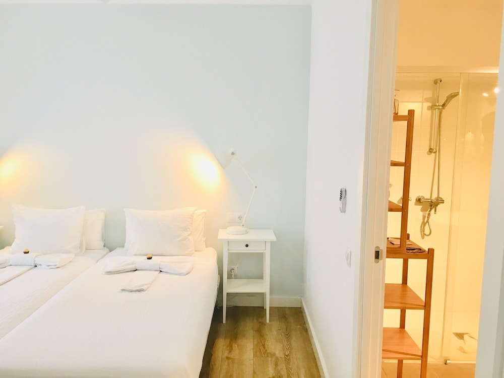 Superior Double or Twin Room, Private Bathroom