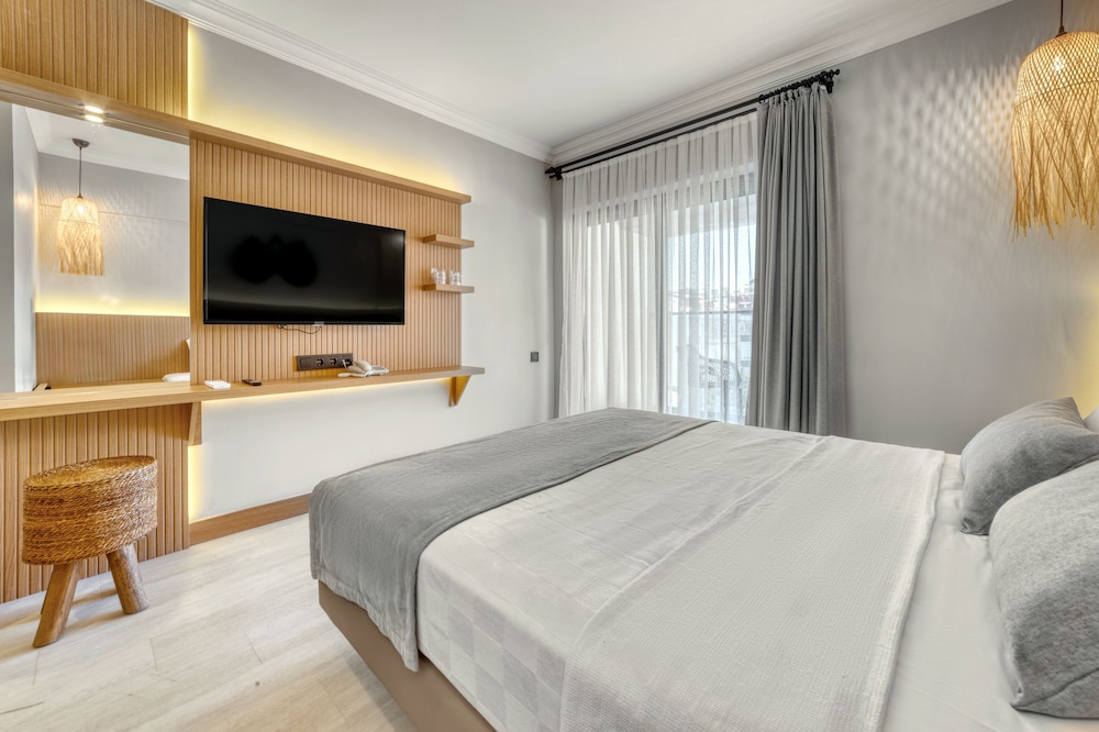 Double or Twin Room photo 3