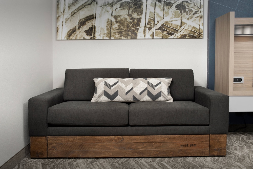 Suite, Multiple Beds - Photo 6