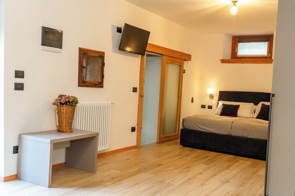 Comfort Quadruple Room, Mountain View photo 1