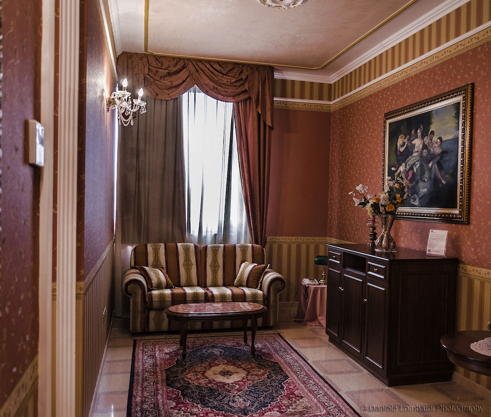 Superior Suite, 1 Bedroom, Accessible, Non Smoking photo 3