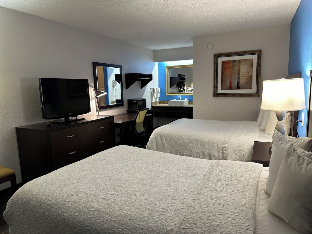 Deluxe Room, 2 Double Beds, Non Smoking photo 1