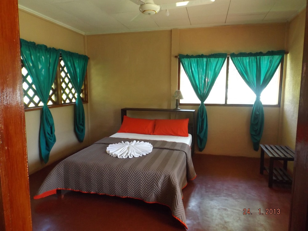 Quadruple Room, Non Smoking photo 2