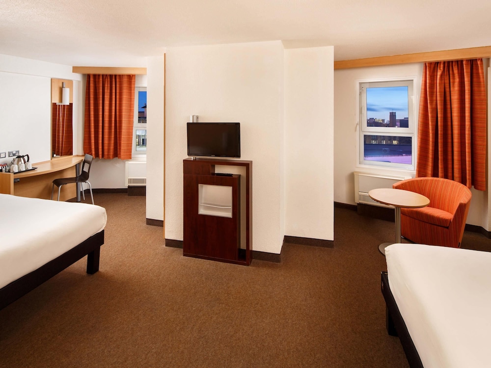 Family Room, Multiple Beds - Photo 1