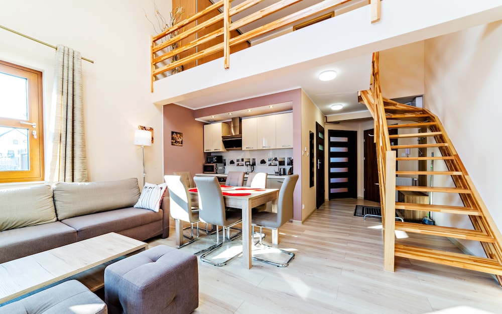 Apartment (Mysliwska 1A/6)