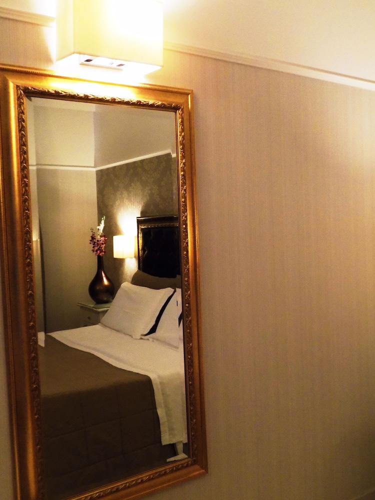 Superior Double Room - Photo 3
