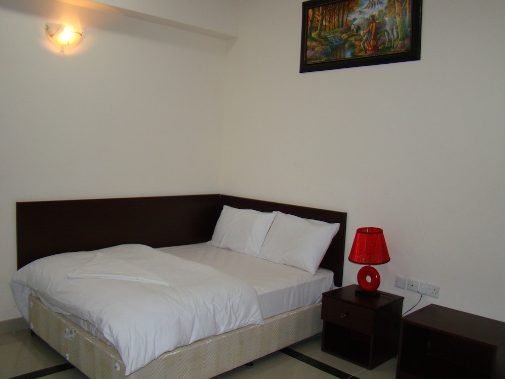 Standard Studio, 1 King Bed photo 1