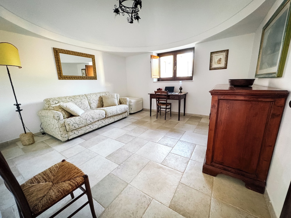 Family Condo, 1 Queen Bed with Sofa bed, Garden View photo 2
