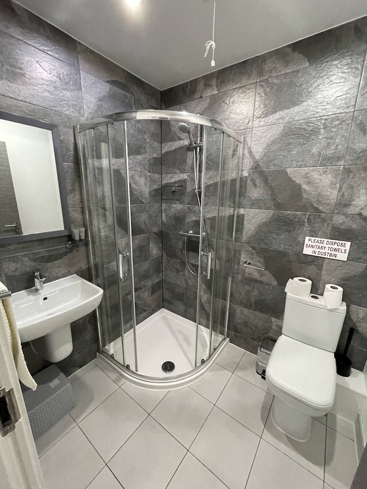 Triple Room, Ensuite - Photo 2