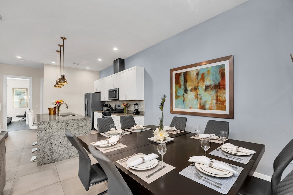 5 BR 6 Full BA Villa 5min Disney BBQ Hot Tub, Zdjęcie 24