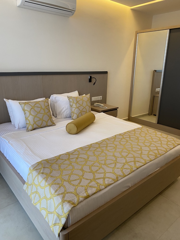 Luxury Suite photo 3