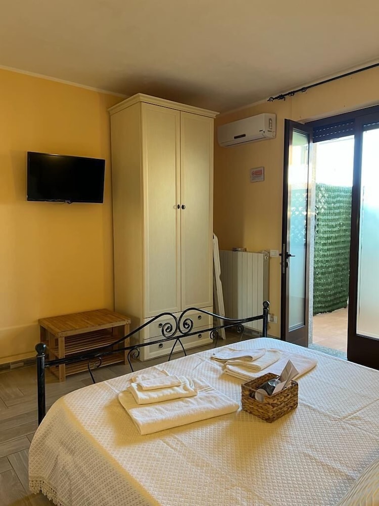 Comfort Apartment photo 2