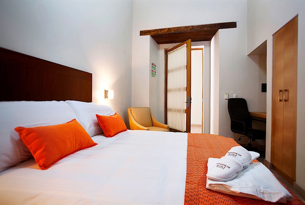 Standard Room, 1 Double Bed (No windows) photo 1