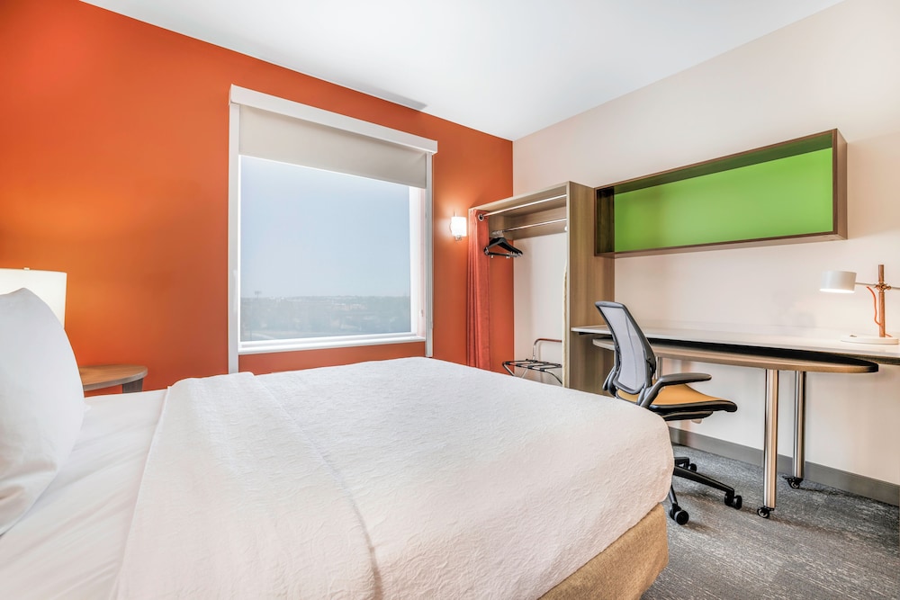 Home2 Suites Hilton Aurora Medical Centr, Photo 2