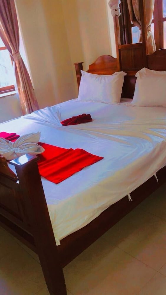 Deluxe Double Or Twin Room photo 2