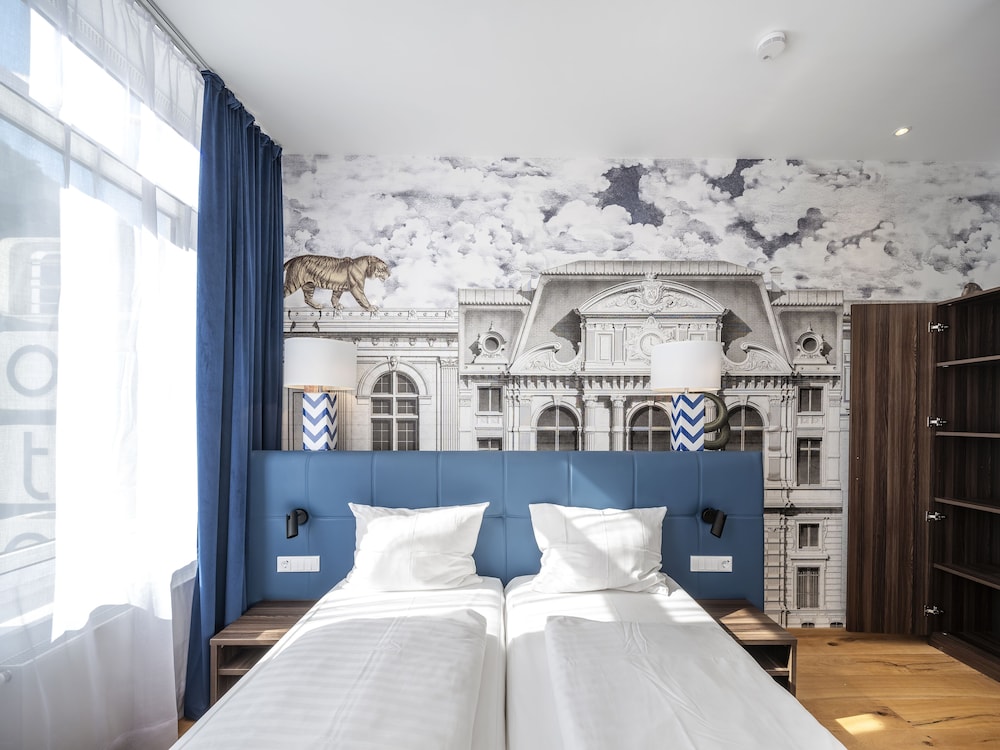 Double Room - Photo 24