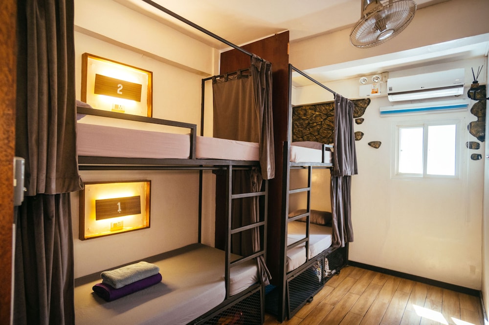 1 Bed in 4-Bed Dormitory Room