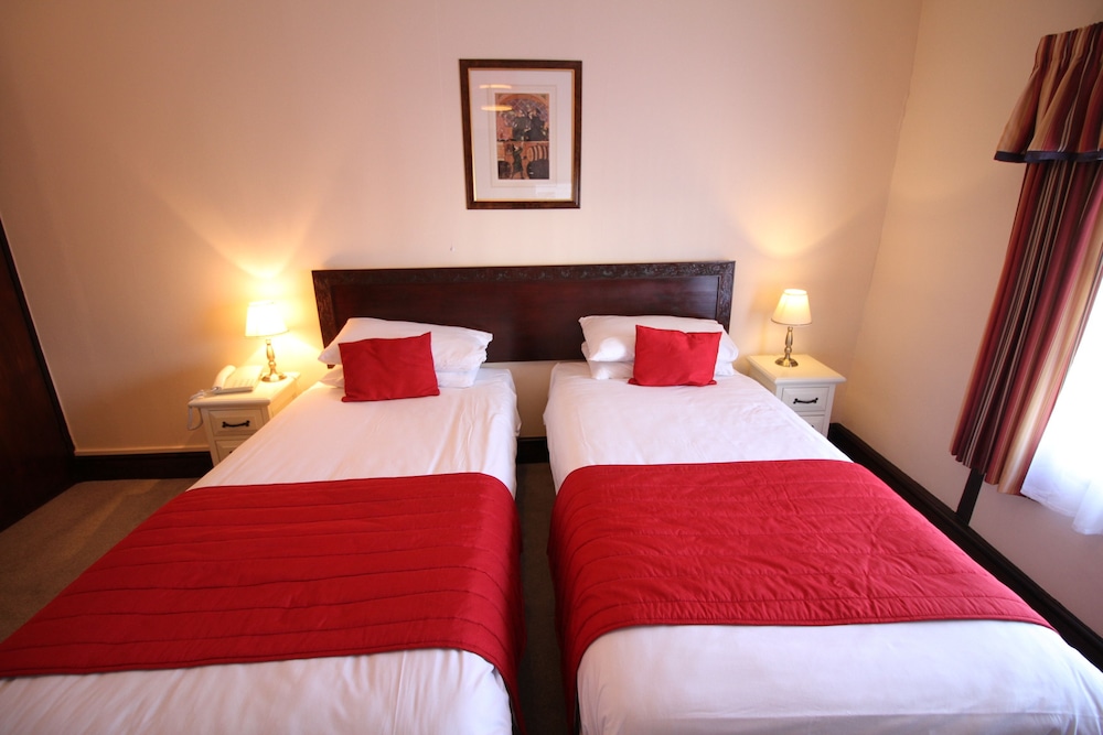 Double or Twin Room, Ensuite - Photo 1