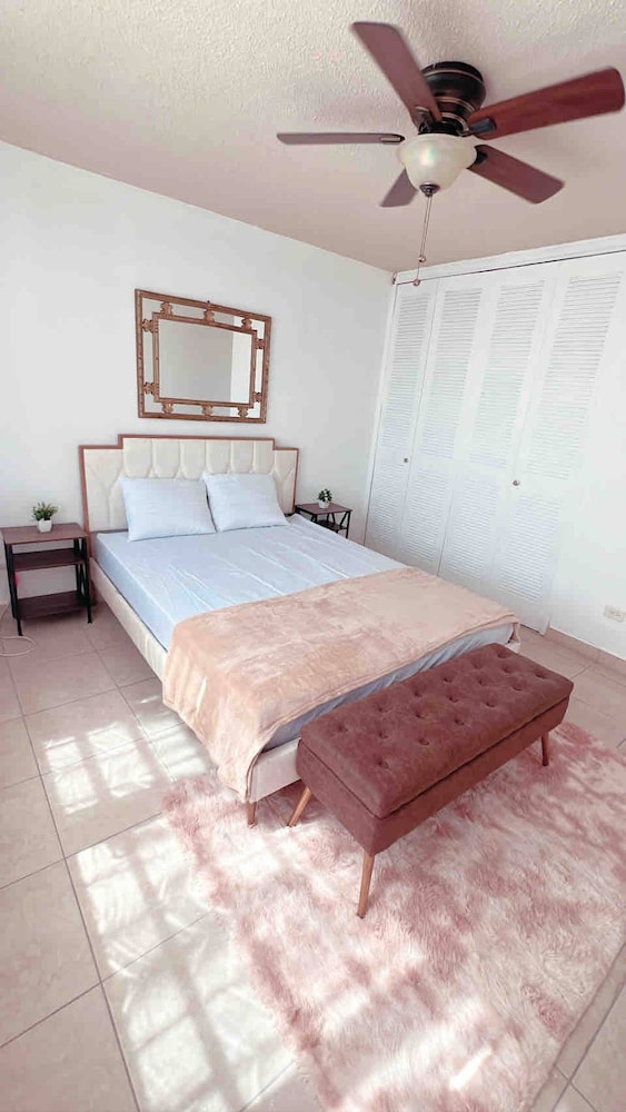 Apartment, 3 Bedrooms, Smoking photo 2
