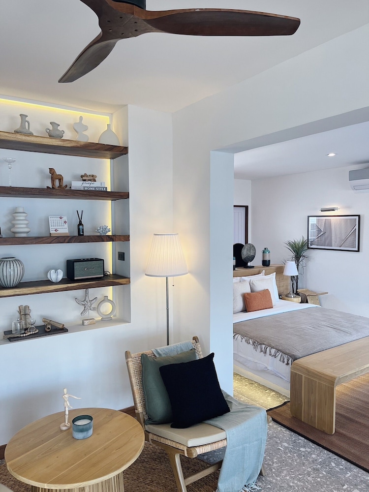 Pacific Green Ocean Villa - Photo 3