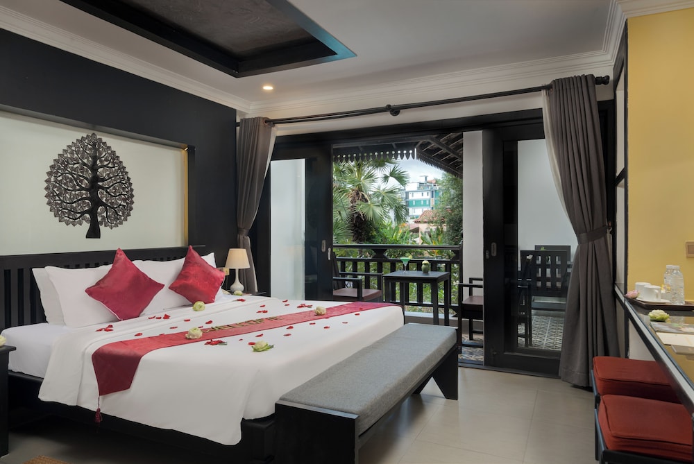 Suite (Mansion Suite) photo 1