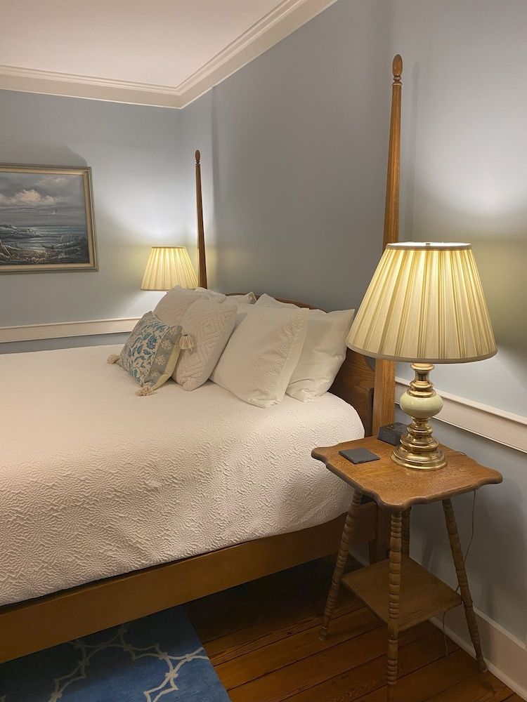Room, 1 King Bed, Garden View (Navigator’s Quarters) photo 3