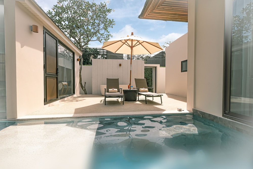 Premier Pool Villa (Roundtrip airport transfer) - Photo 7
