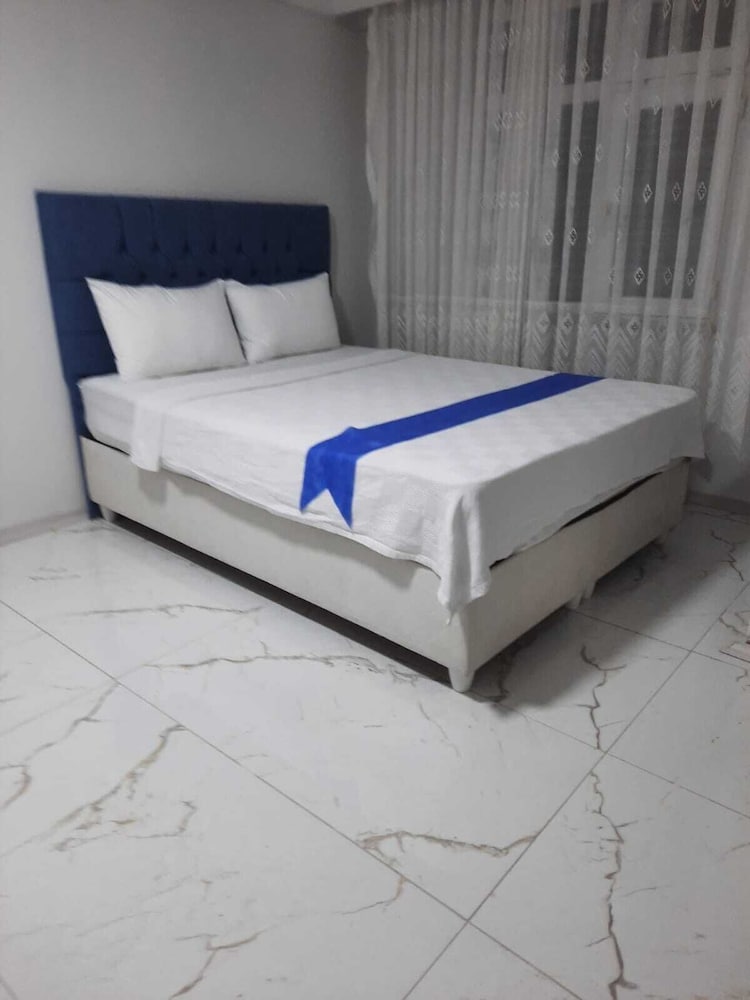Classic Triple Room,Valley View
