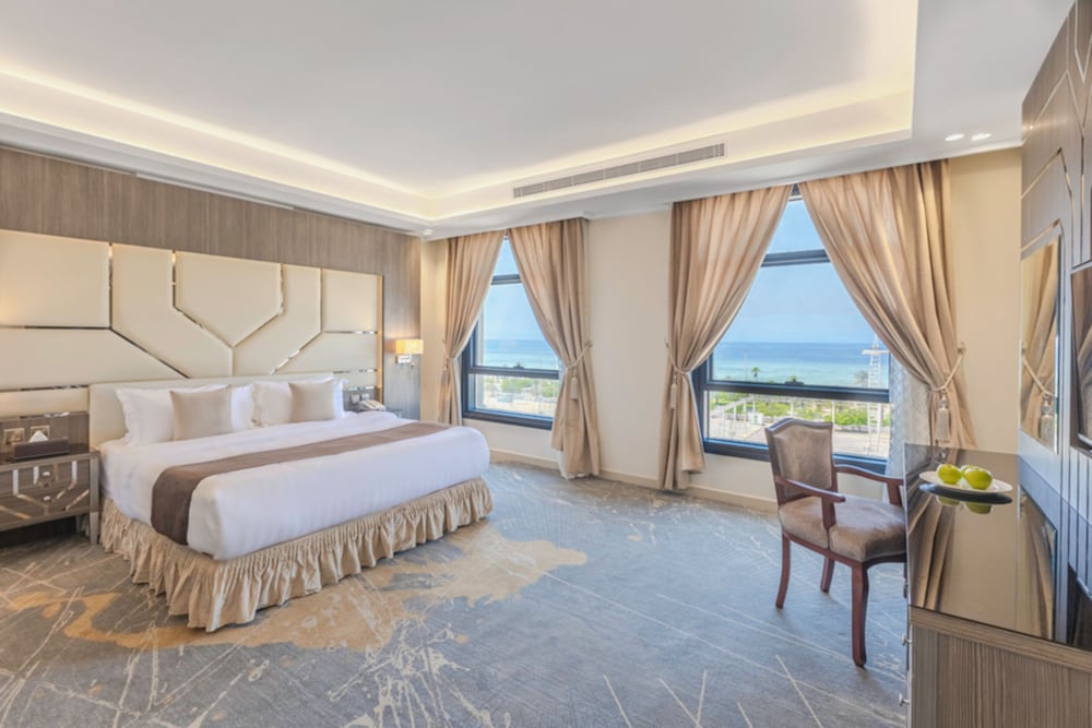 Deluxe Suite photo 1
