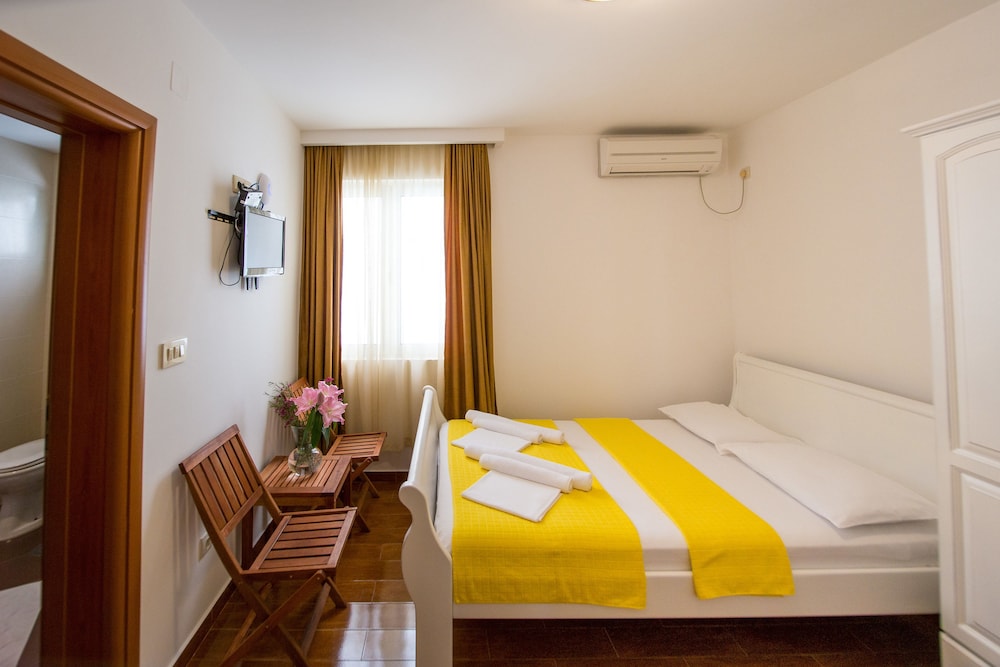 Comfort Triple Room, Multiple Beds, Hill View, photo 6