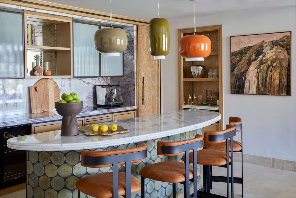 Suite (table Mountain)