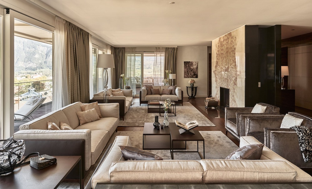 Suite (Penthouse)
