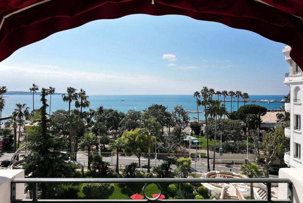 Junior Suite, Terrace, Sea View (Prestige) photo 2