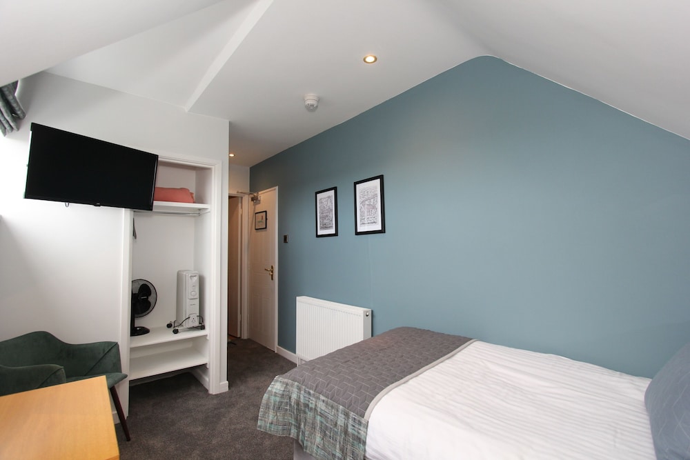Single Room, Ensuite photo 1