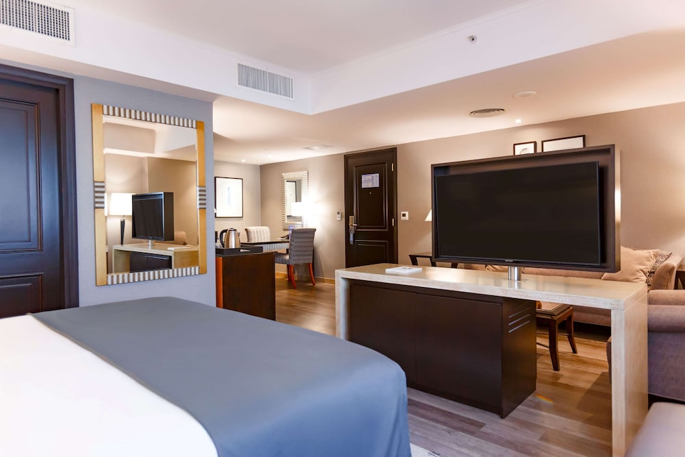 Suite, 1 King Bed