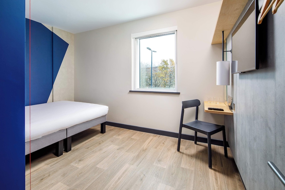 Standard Double Room, 1 Double Bed, Accessible - Photo 1