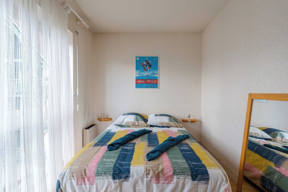 Apartment photo 2