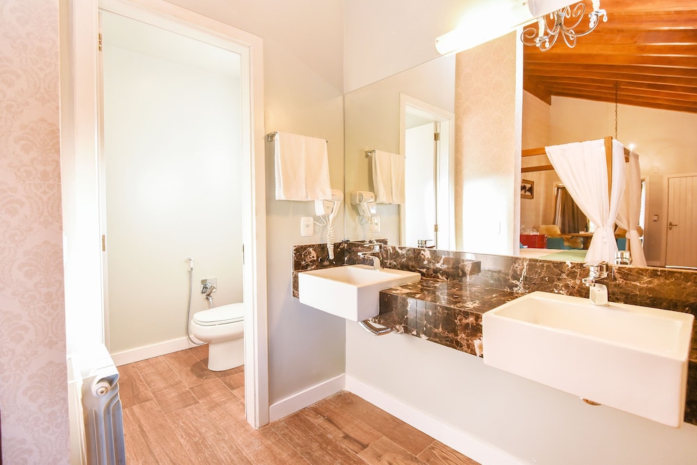 Premium Chalet, Jetted Tub