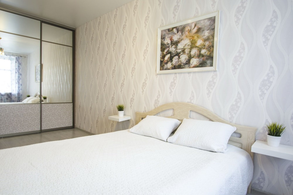 Apartment (Nezavisimosty prospect 52/2) photo 1