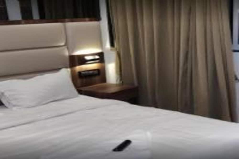 Super Deluxe Room - Photo 3
