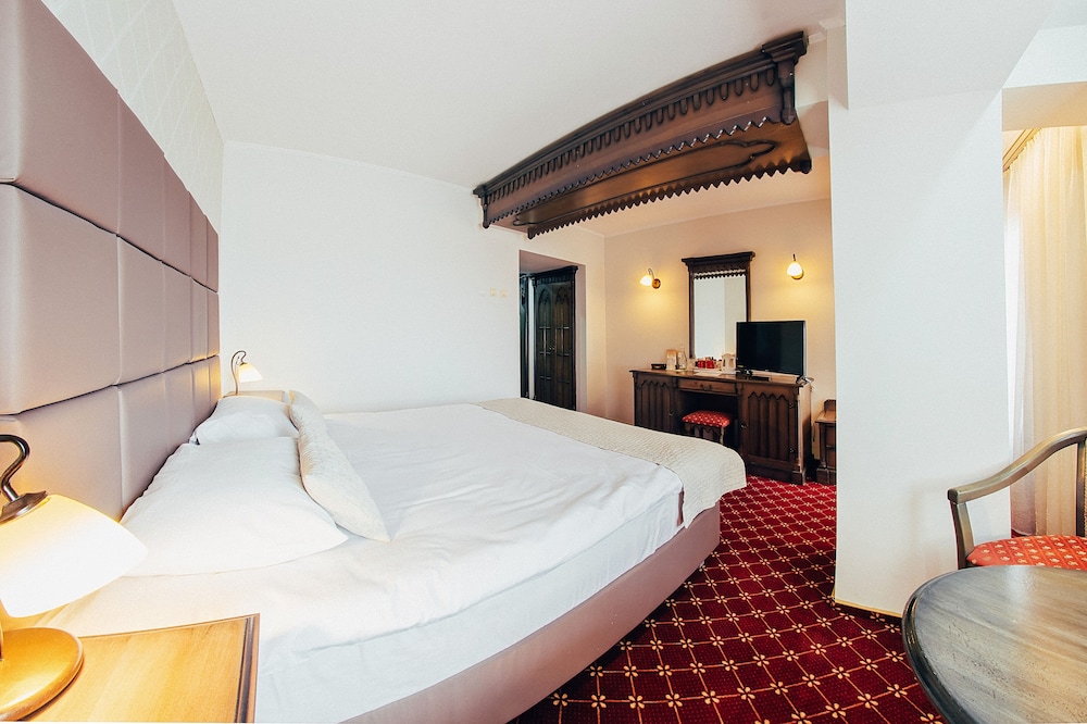 Executive Room, 1 Queen Bed, Balcony photo 3