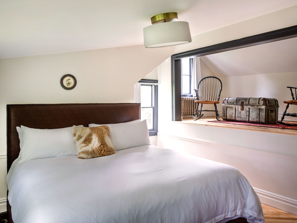 Classic Room (Stable House)