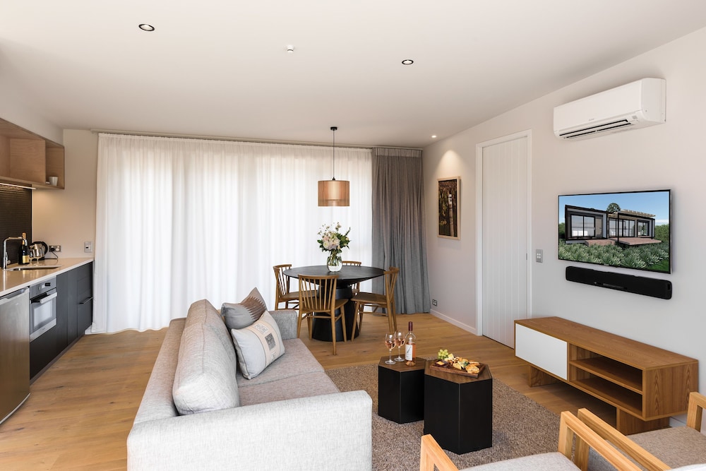 Villa, 2 Bedrooms, Ensuite photo 3